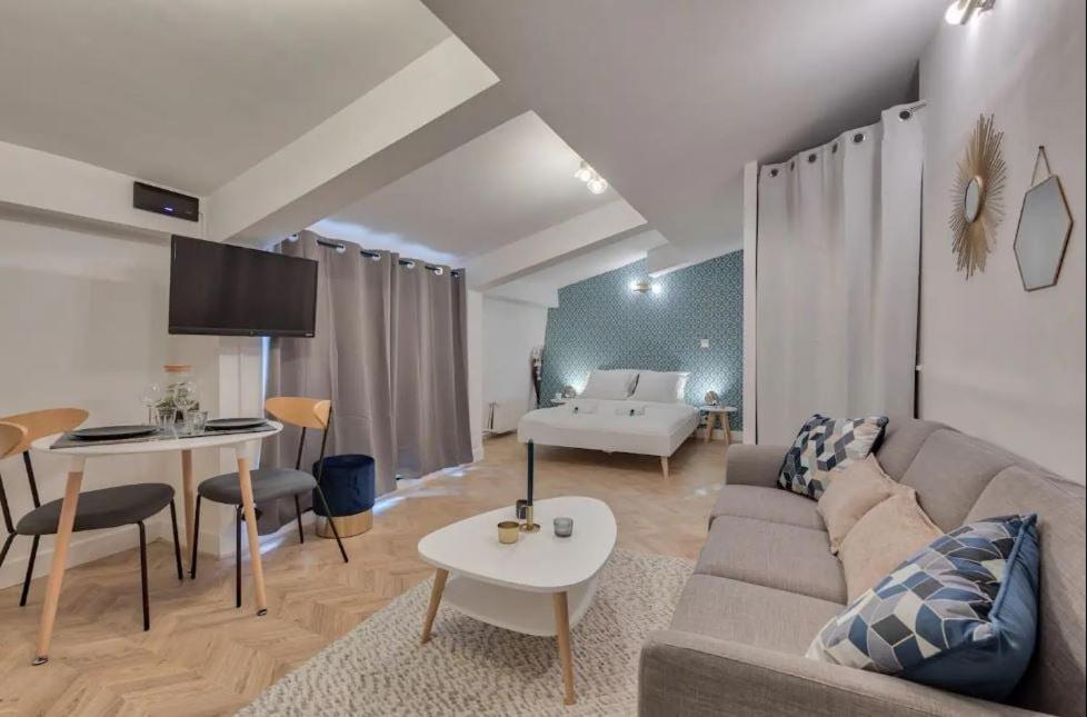 Appartement Renove Proche Arc Triomphe - 2P Paris Eksteriør bilde